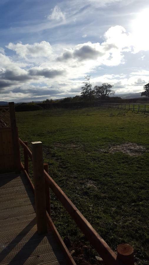 Ruth'S Refresh Country Retreat With Private Hot Tub Villa Shrewsbury Exteriör bild